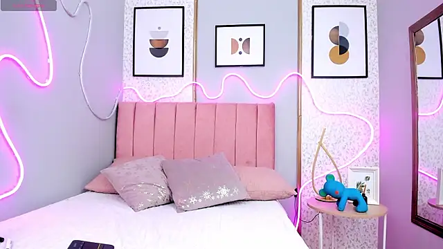 SAMMYLEWISMD's cam snapshot