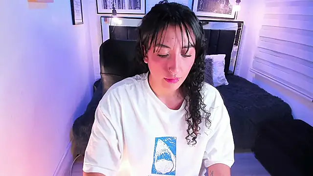 ladyraing's cam snapshot