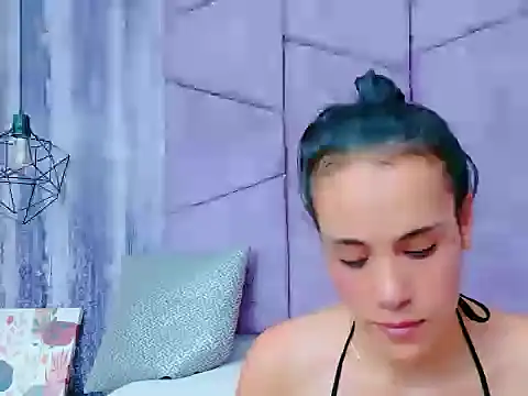 AlahiaEvansz's cam snapshot