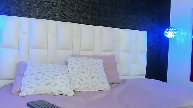 SussanParker's cam snapshot