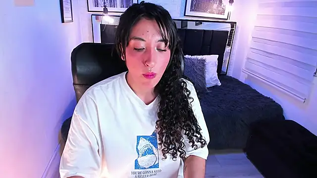 ladyraing's cam snapshot