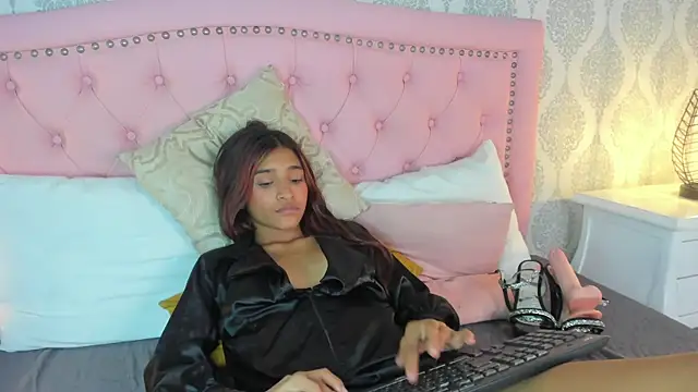 luciana_lopez_7's cam snapshot