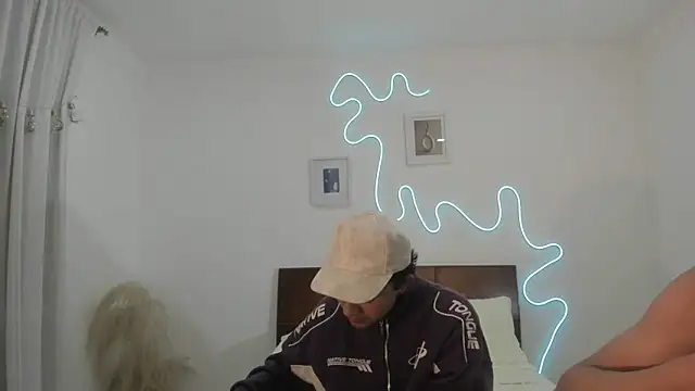 hardcoreheat_ind live sex cam