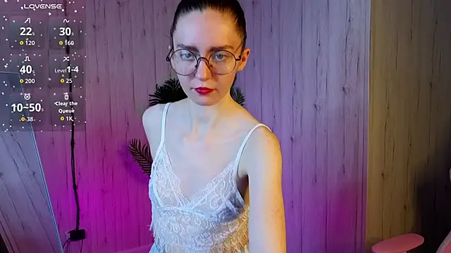 KristineValbuena's cam snapshot