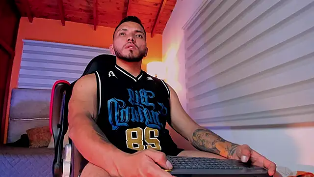 maximusclark1 live sex cam