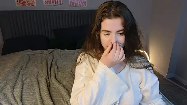 LovingWhisperr's cam snapshot