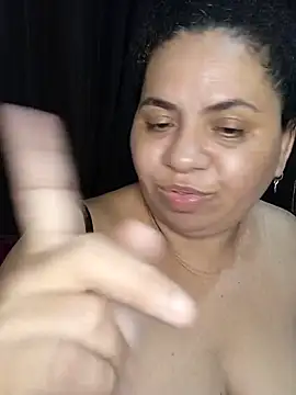 Ravena2290 live sex cam