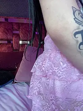 Veronicaa_lodge1's cam snapshot