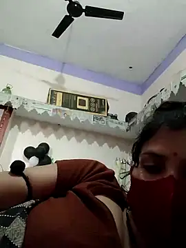 Maahi-Queen live sex cam