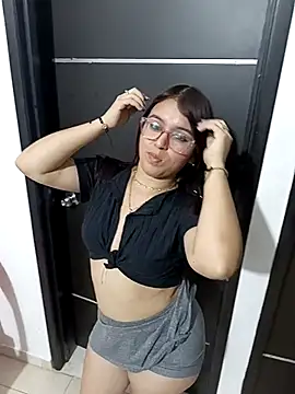 Royal_street_1's cam snapshot