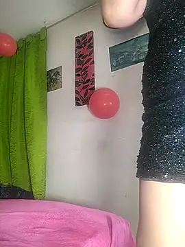 Kazsandraa's cam snapshot