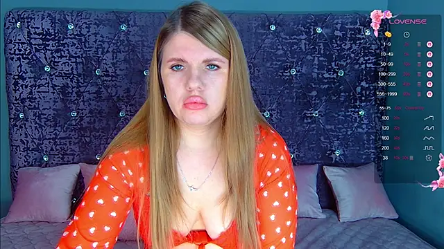 NoraBigAss live sex cam