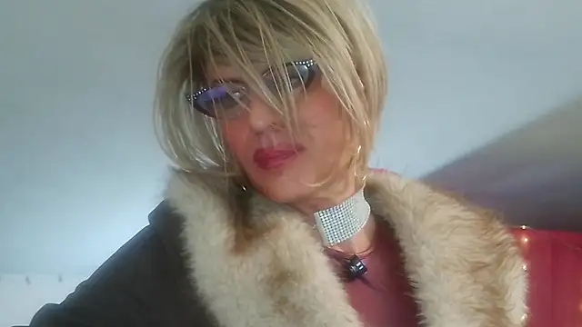 LadyOxana live sex cam