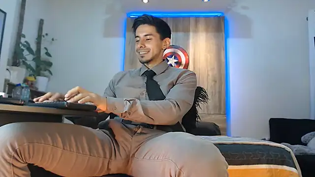 Andrew_4_'s cam snapshot