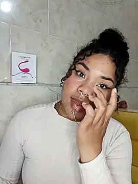 BrianaSweetxxx's cam snapshot