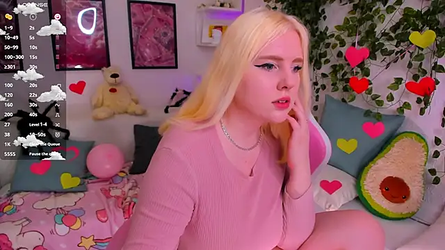 art_lovee's cam snapshot