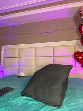 AaronCruz_ live sex cam