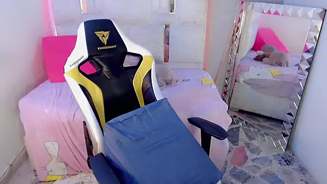 Lil_babyyy_ live sex cam