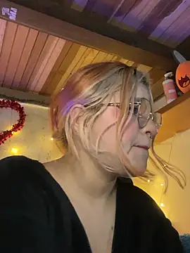 Sophia_Weest99 live sex cam