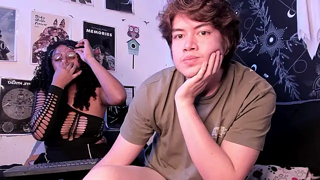 hothoneychile live sex cam