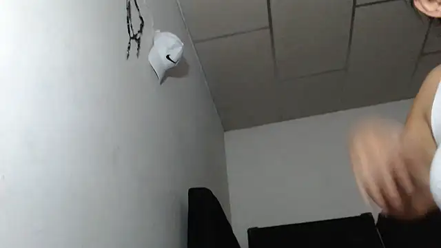 adrixxx38's cam snapshot