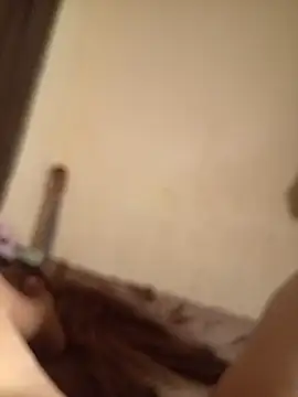 Ravena2290 live sex cam