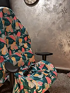 AvaSquirtMilf live sex cam