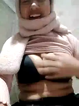 TRIEUTRIEU20's cam snapshot