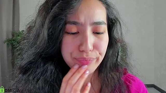 FlirtyAura's cam snapshot