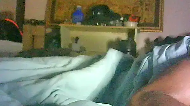 ON3YOULLN3VER_FIR3's cam snapshot