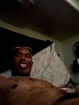 badboy2u2025's cam snapshot