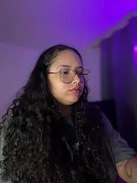 CurlyGirl_1 live sex cam