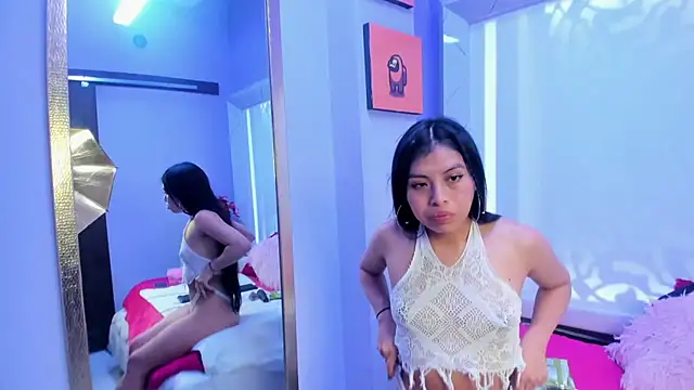 Chloe_Martini's cam snapshot