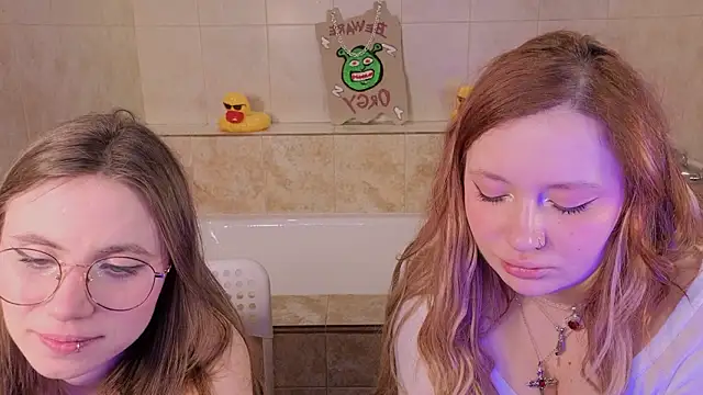 _AnnaStark_'s cam snapshot