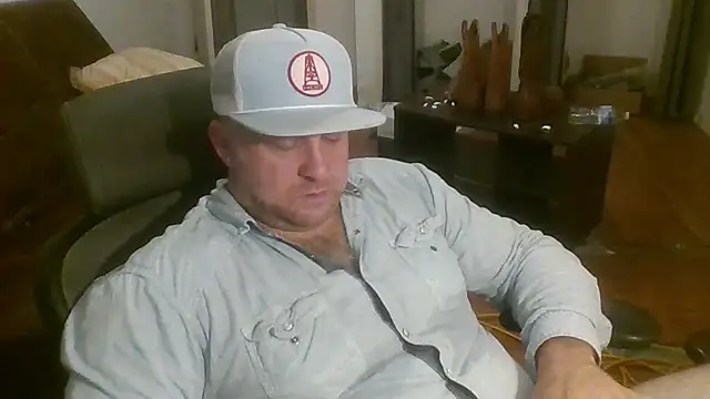 poundyouout69's cam snapshot