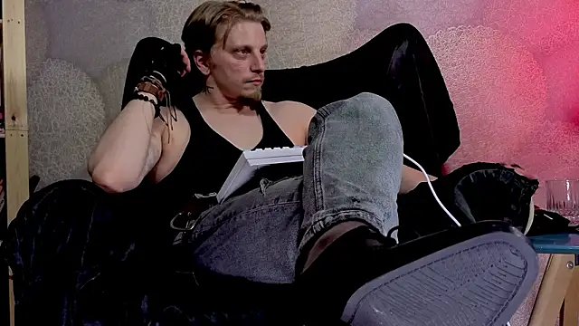 Vincent_Hardman's cam snapshot