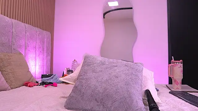 violeta_aroca's cam snapshot