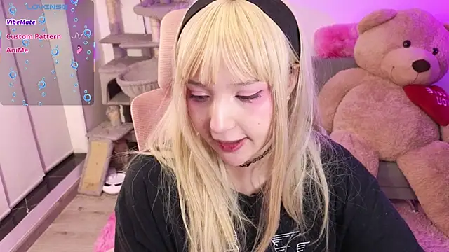 KuroChan420 live sex cam