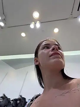 MiraReach live sex cam