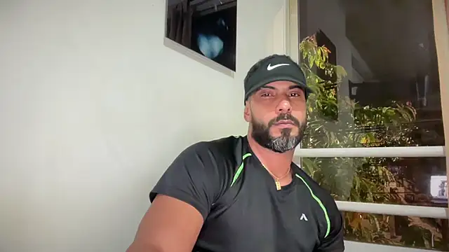 romeolovedark live sex cam