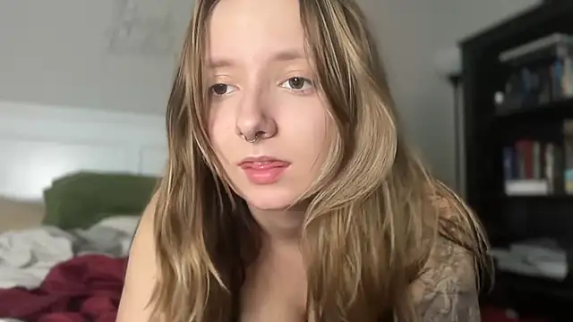 VoodooTrix's cam snapshot