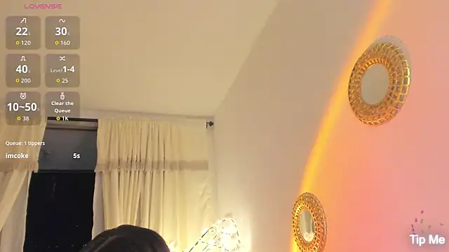 LunaBaker-1's cam snapshot