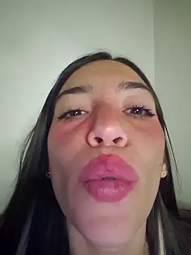 loveuu-bae's cam snapshot