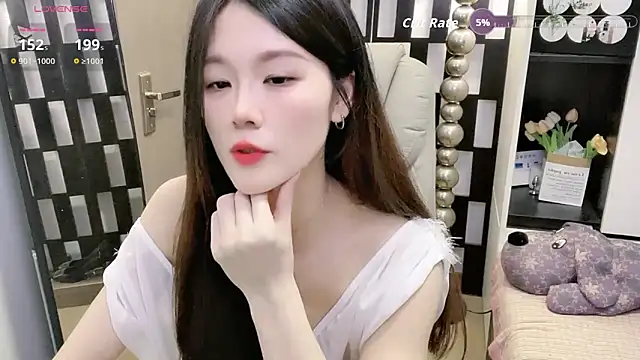 Yueyue-MM live sex cam