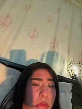 Ambar_Vip's cam snapshot