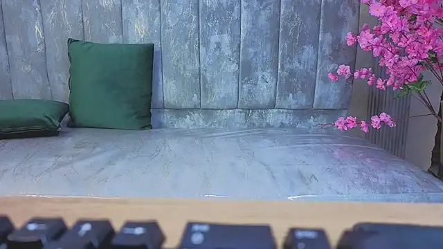 xyra_veln_s's cam snapshot