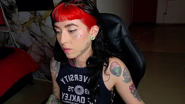 nova_kitttyy's cam snapshot