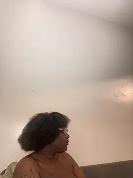 Sinfulwaterfalls's cam snapshot