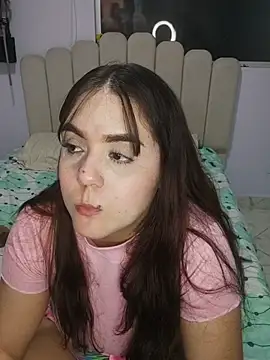 its_lauu_'s cam snapshot