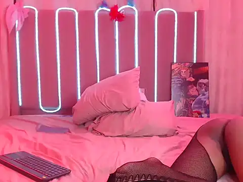 sahia_ebony's cam snapshot